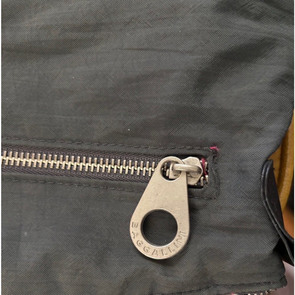Baggallini Crossbody Bag, Black - Picture 5 of 5